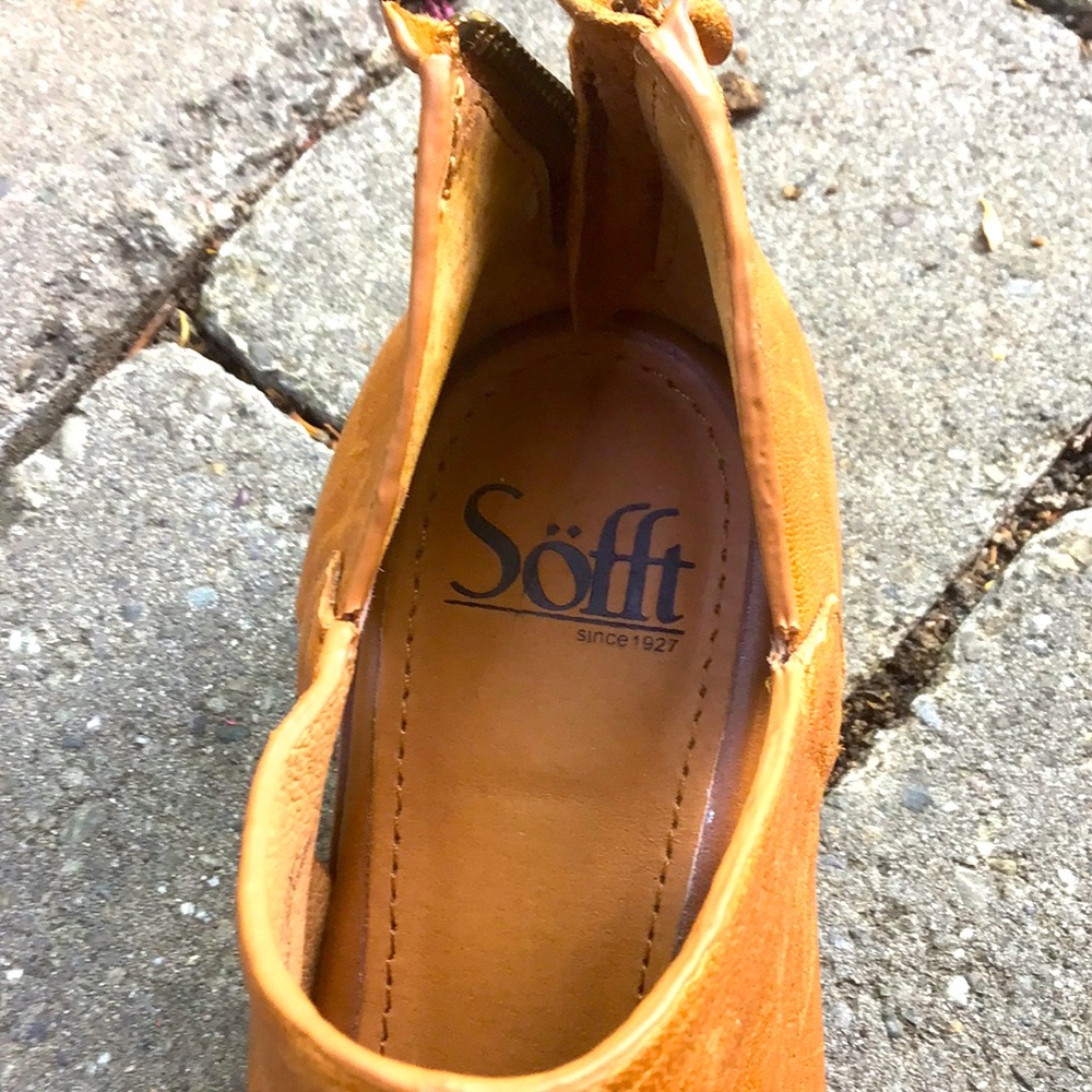 Sofft Carleigh Tan Leather Open-Toe Shooties/Booties, Size 7M